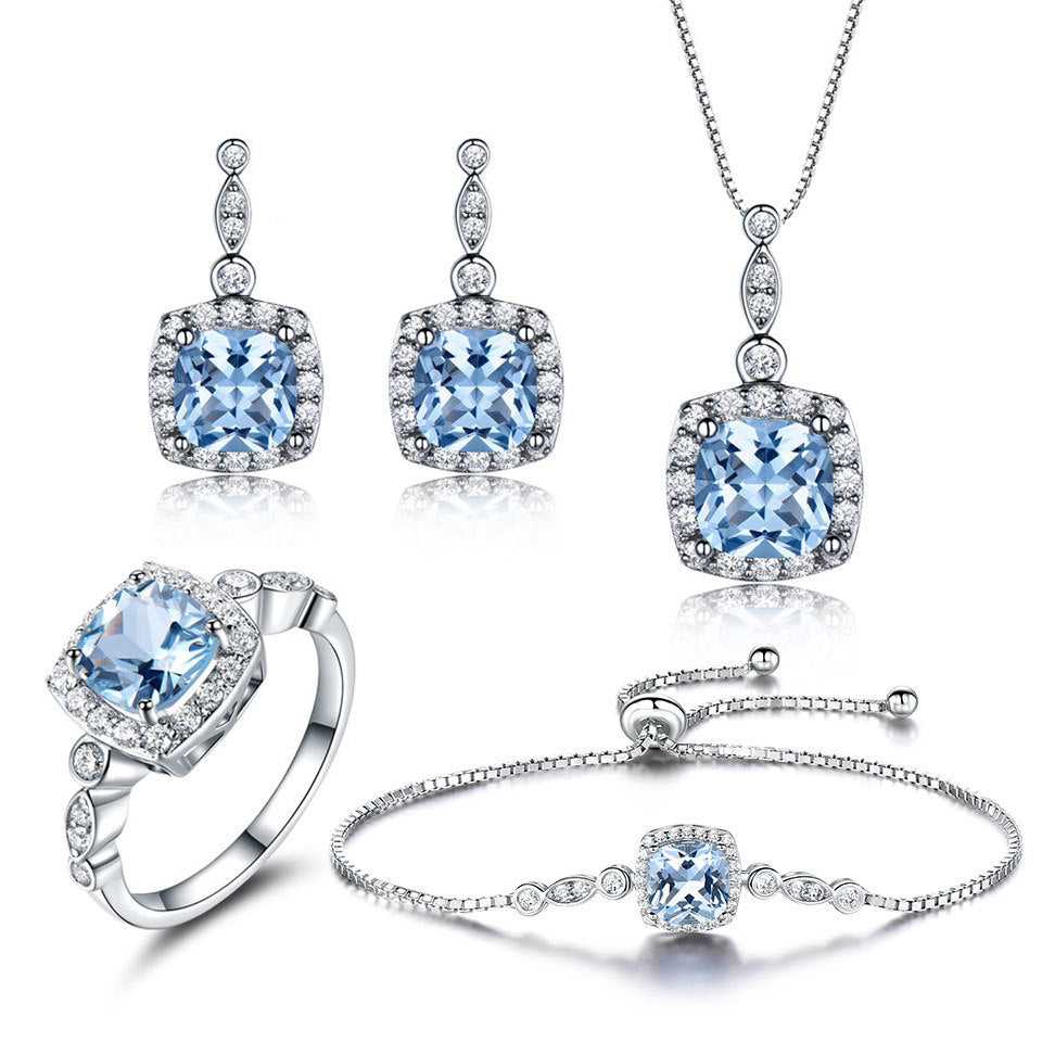 Conjunto de quatro peças com colar em prata de lei 925 e topázio azul-celeste
