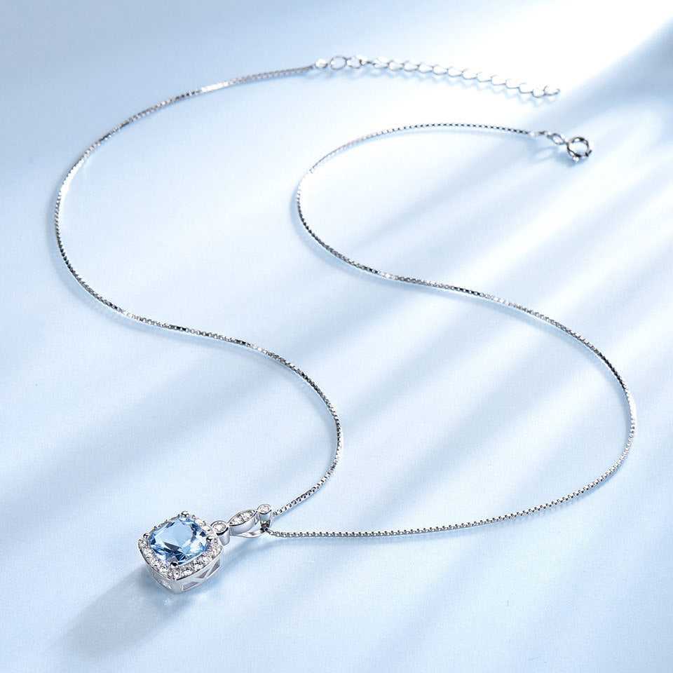 Conjunto de quatro peças com colar em prata de lei 925 e topázio azul-celeste