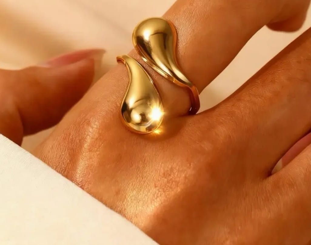 Anel Gota Banhado a ouro 18k