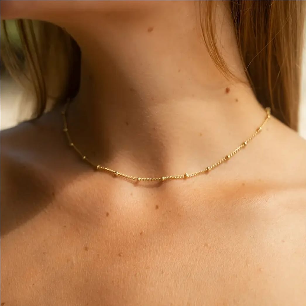 choker bolinhas banhado a ouro 14k