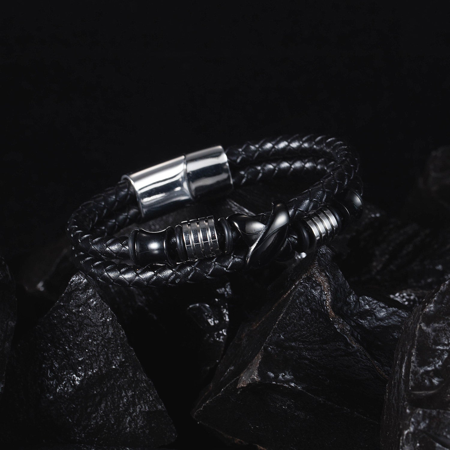 Pulseira de Couro e Aço Inoxidável