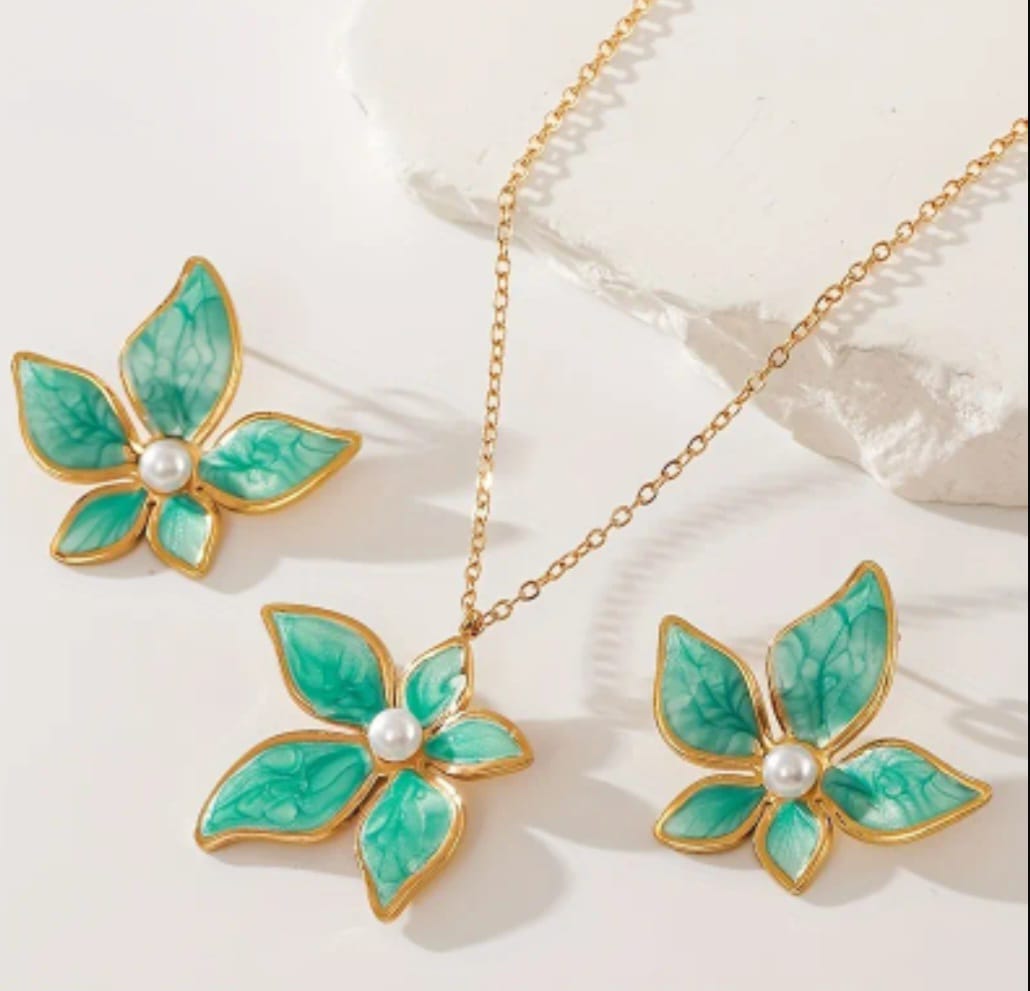 Brinco aço inoxidavel banhado a ouro 18