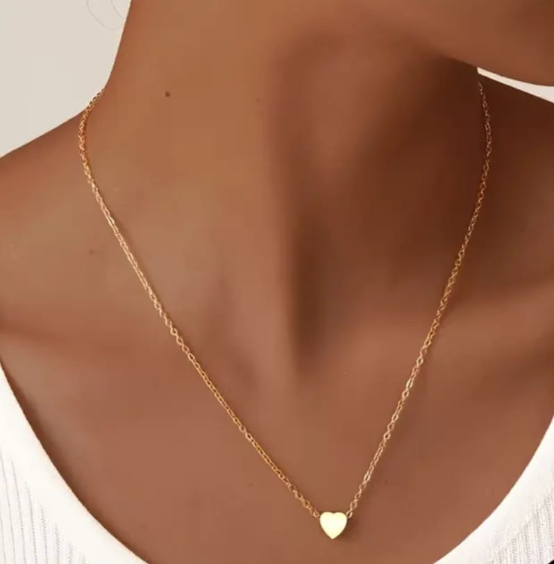 Colar coração P banhado a ouro 14k