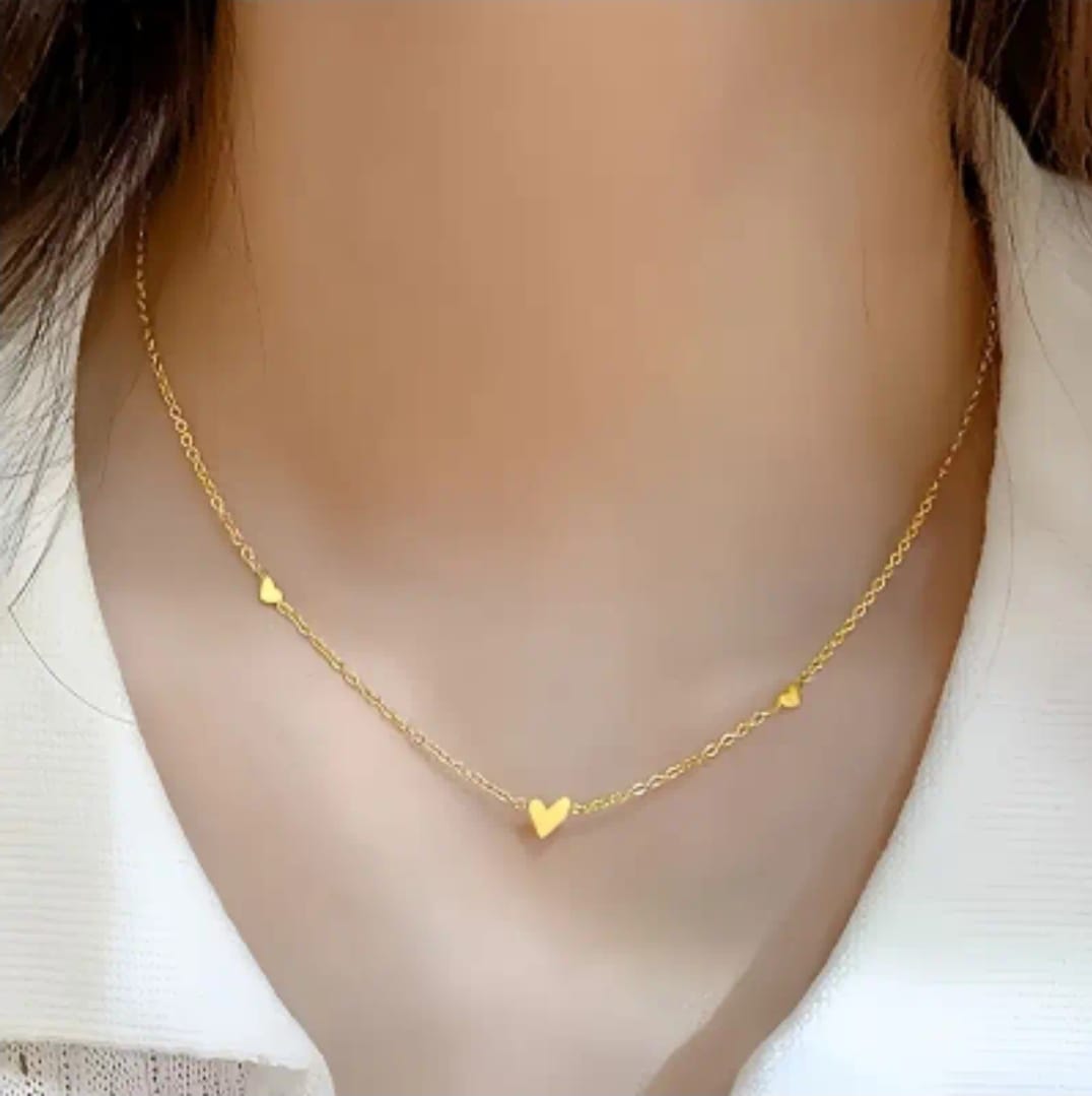 Colar mini corações banhado a ouro 18k