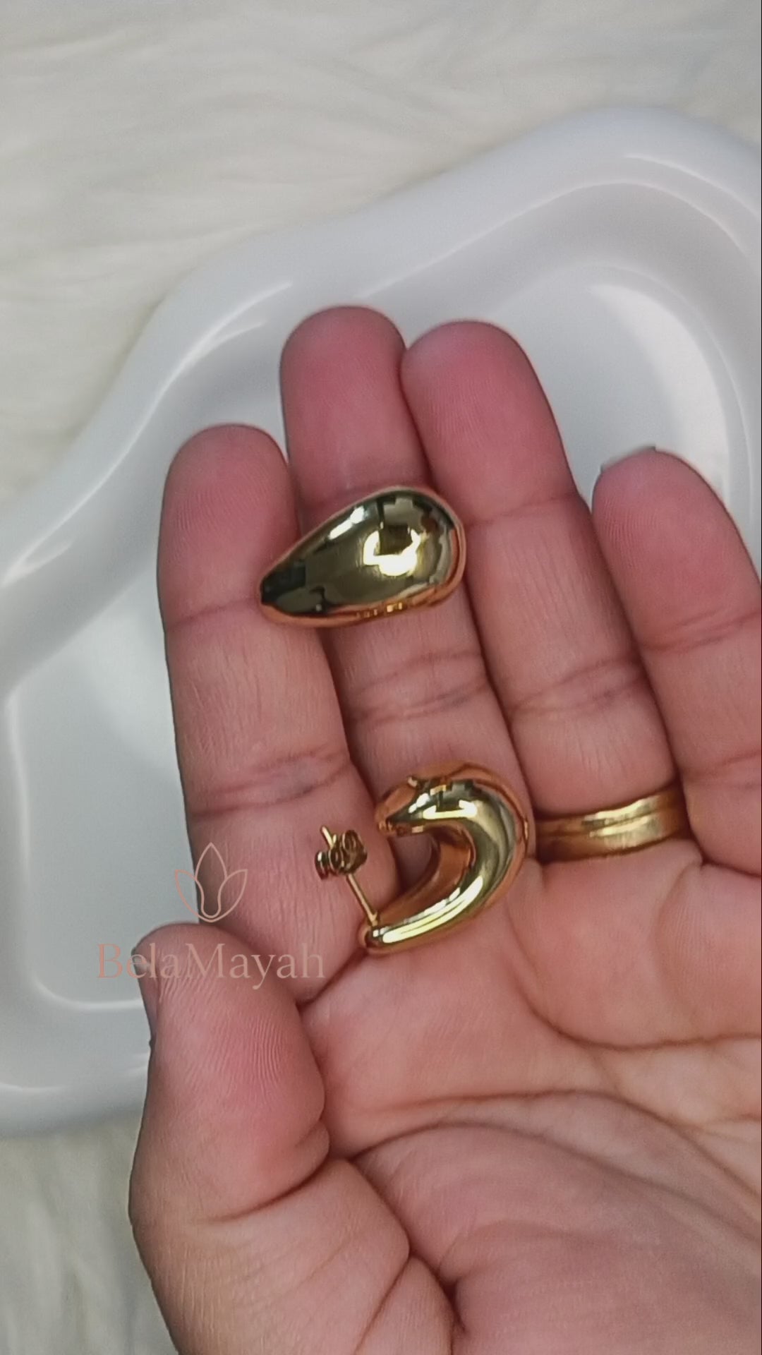 Brinco aço inoxidável banhado a ouro 18K