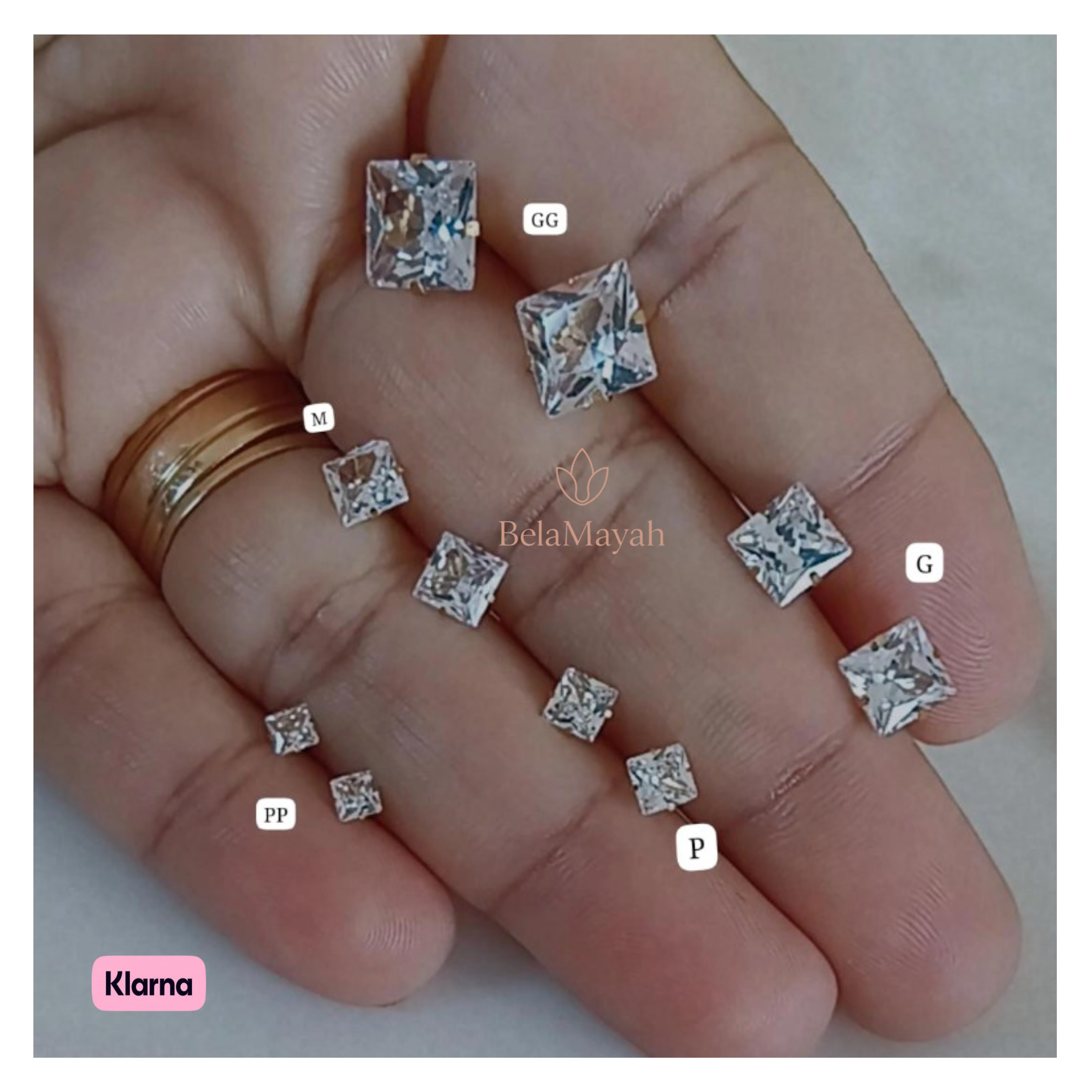 Ponto de luz M em aço inoxidável banhado a ouro 18K