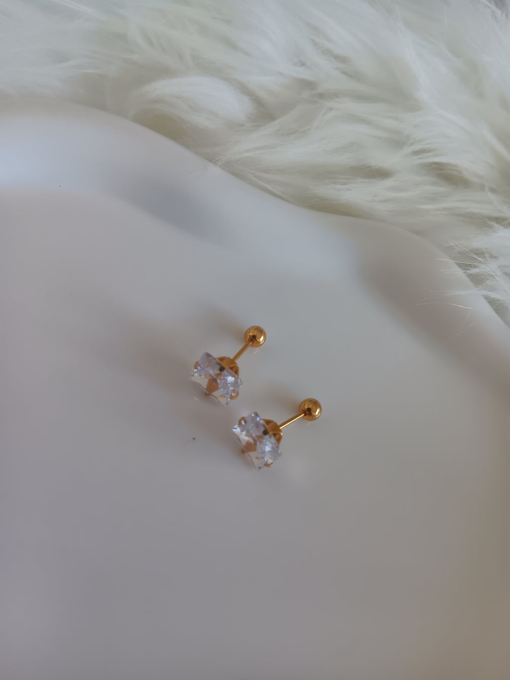 Ponto de luz GG em aço inoxidável banhado a ouro 18K