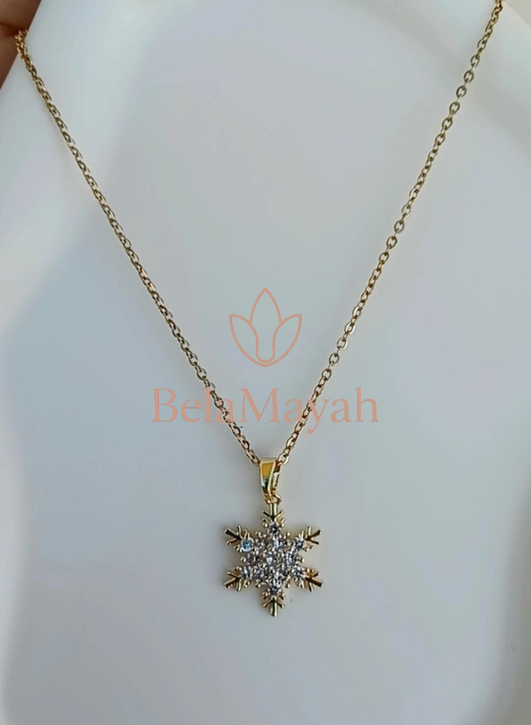 Colar neve em aço inoxidável banhado a ouro 18K